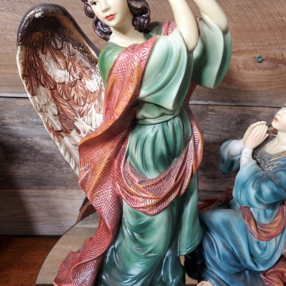 Grandeur Noel Collectible Porcelain Angel Set - Picture 6 of 12
